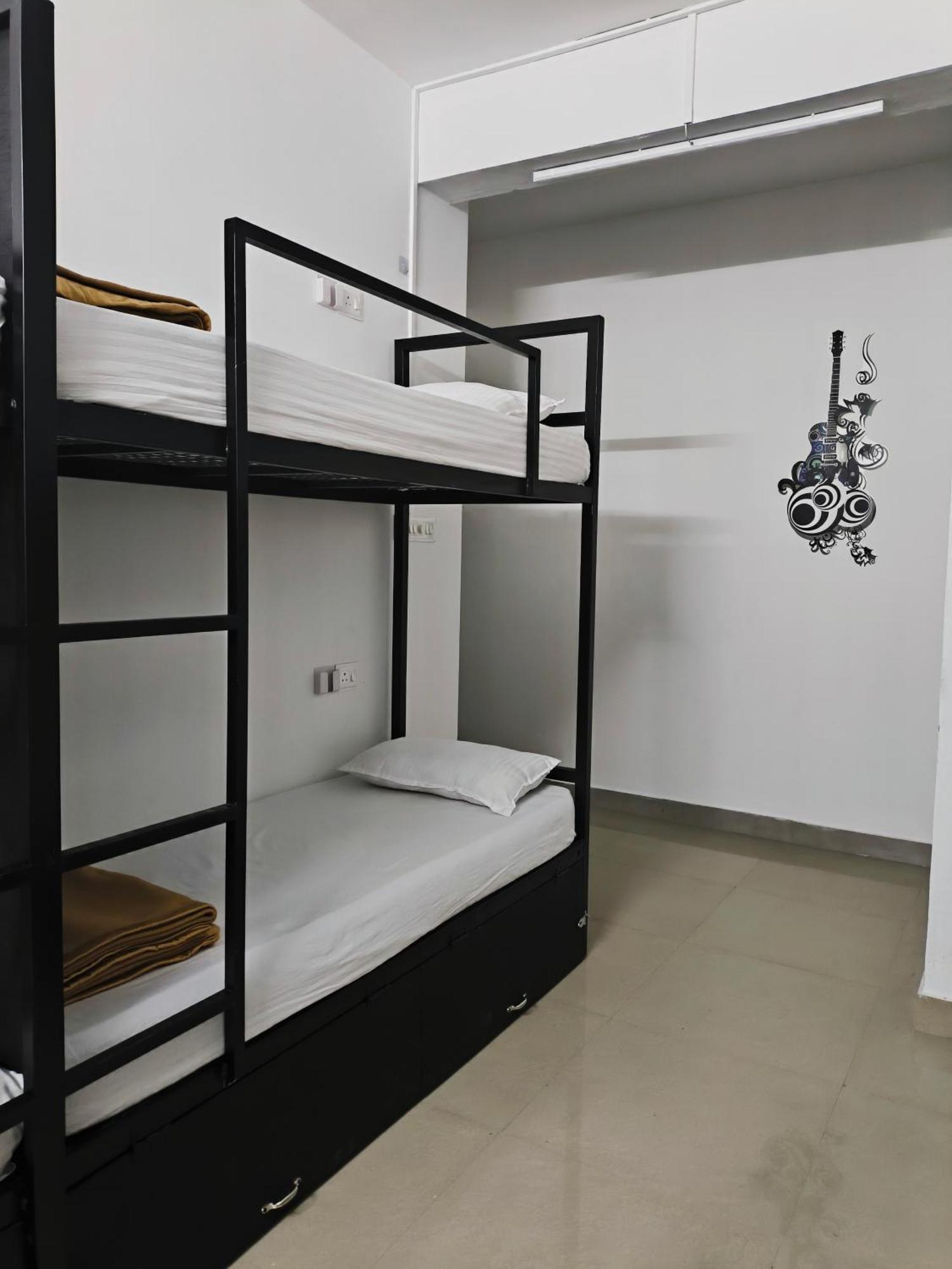 Hostel Stayzo Коччи Экстерьер фото